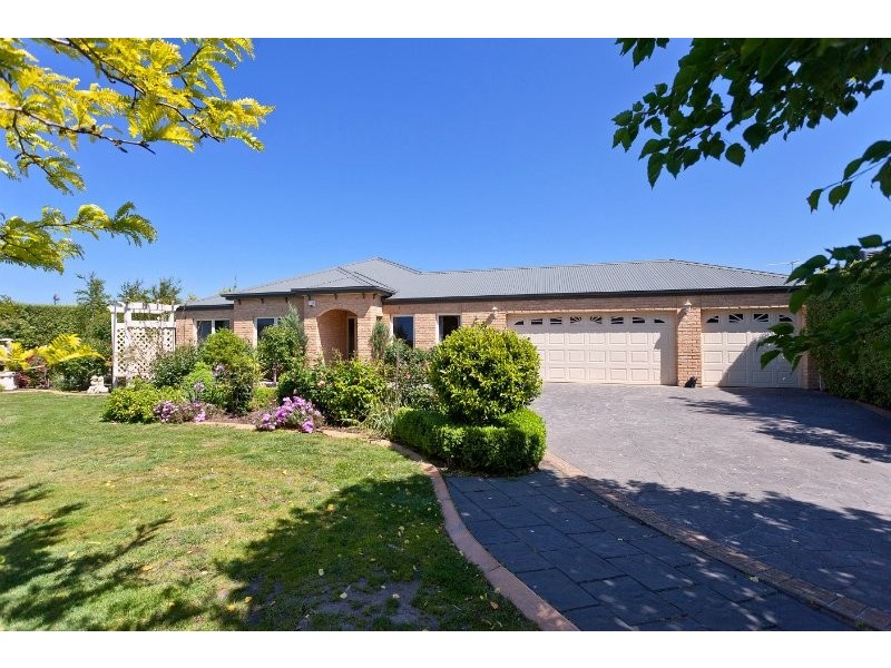 36 Summerfield Dve, Mornington VIC 3931