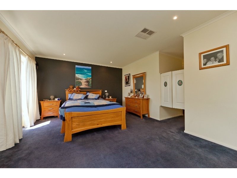 36 Summerfield Dve, Mornington VIC 3931