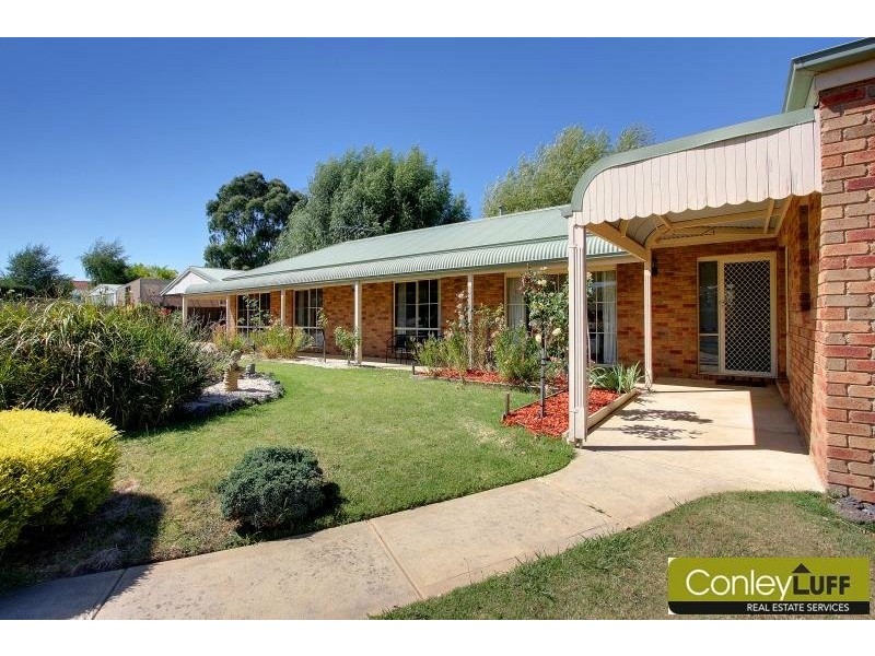 20 Moorhead Ave, Mornington VIC 3931