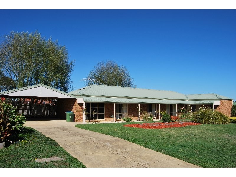 20 Moorhead Ave, Mornington VIC 3931