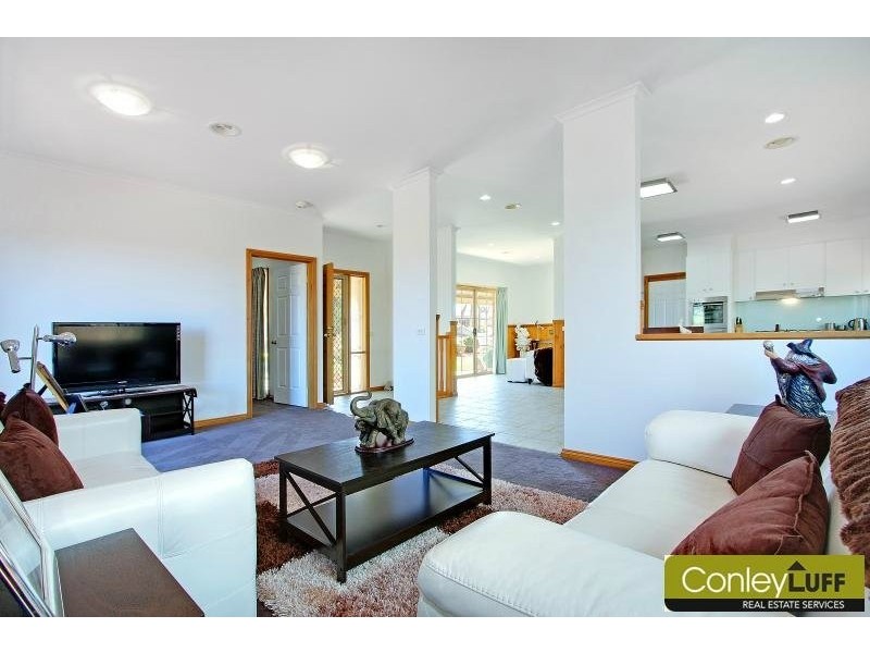 20 Moorhead Ave, Mornington VIC 3931