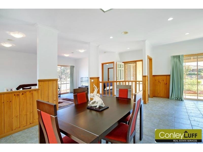 20 Moorhead Ave, Mornington VIC 3931