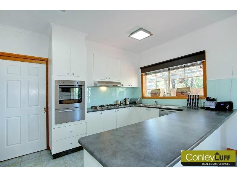 20 Moorhead Ave, Mornington VIC 3931