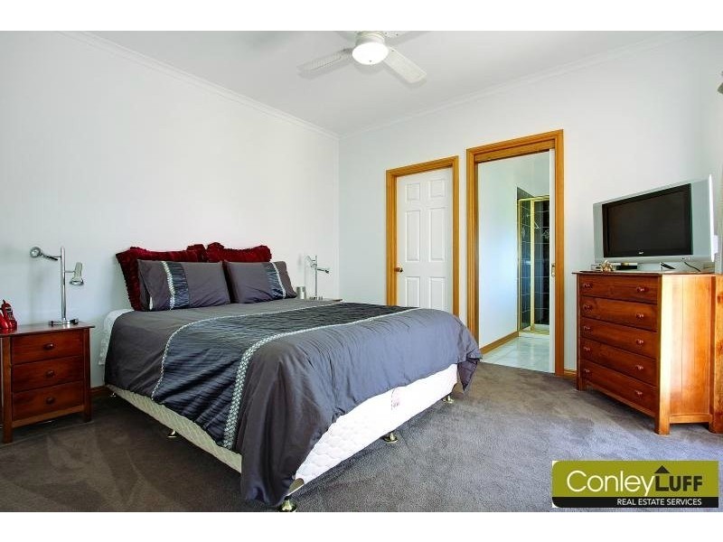 20 Moorhead Ave, Mornington VIC 3931