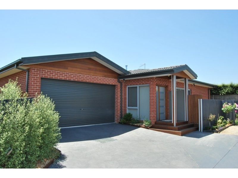 14b Snowgum Walk, Mornington VIC 3931