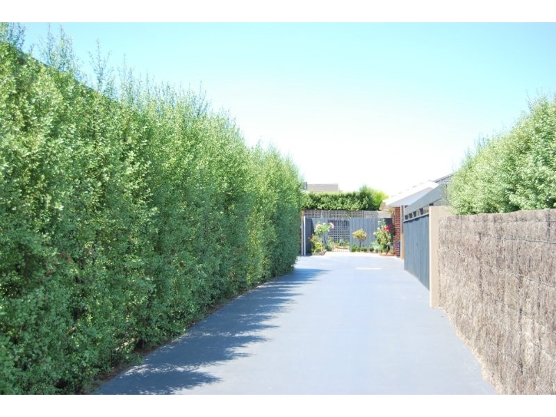 14b Snowgum Walk, Mornington VIC 3931