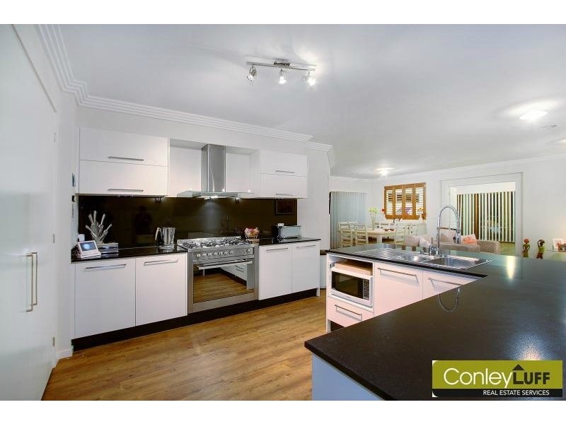 14 Antony Dr, Mornington VIC 3931