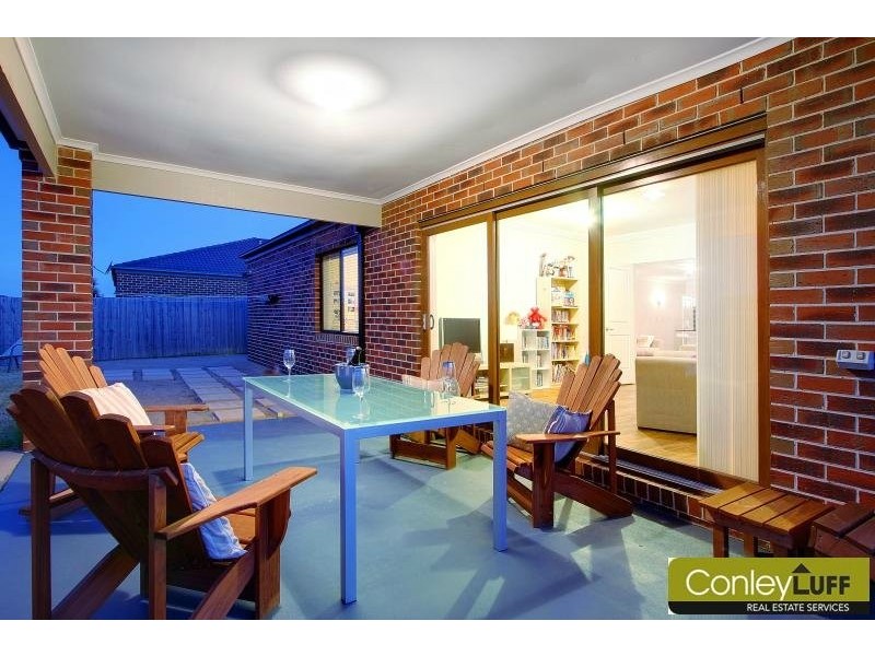 14 Antony Dr, Mornington VIC 3931