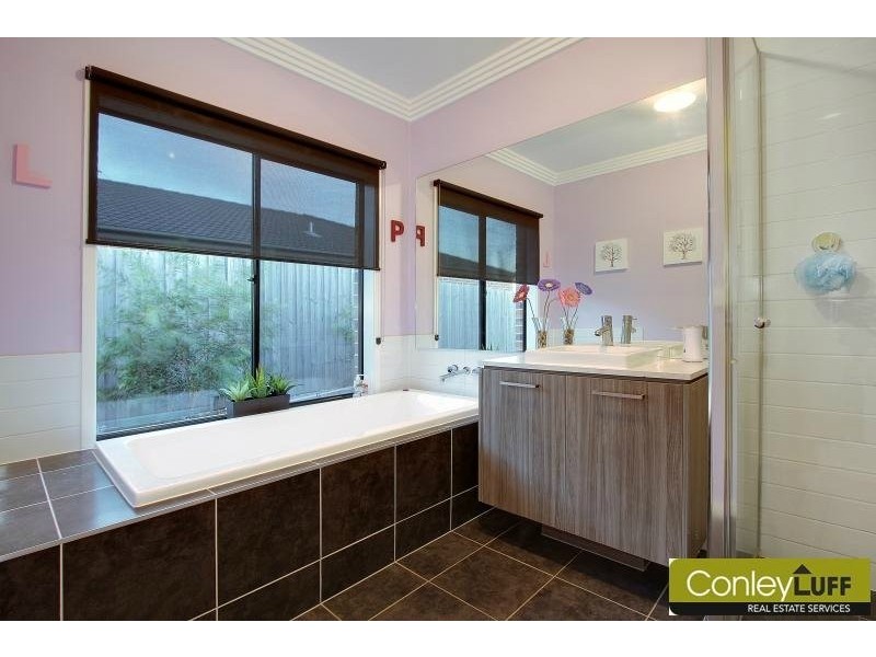 14 Antony Dr, Mornington VIC 3931