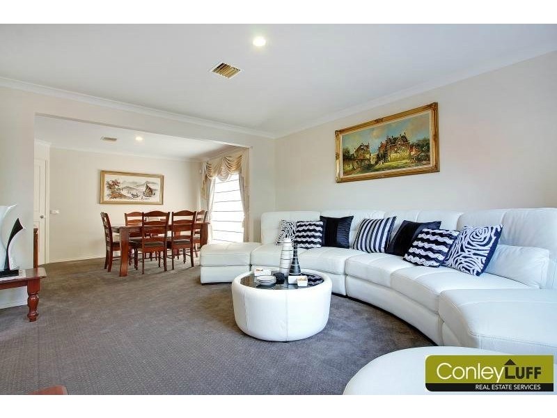 10 Samantha Drive, Mornington VIC 3931