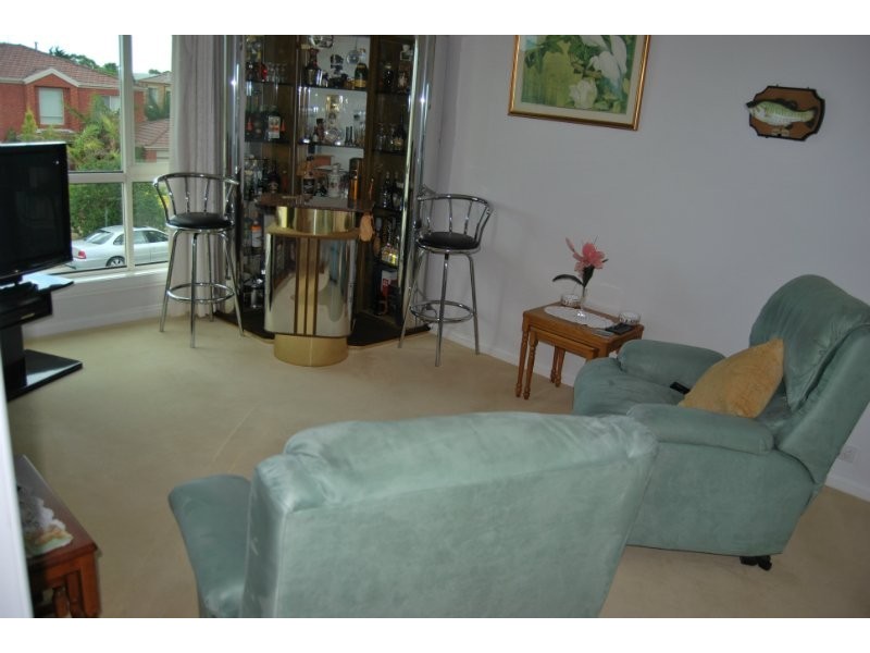 2 Coney Hurst Cres, Mornington VIC 3931