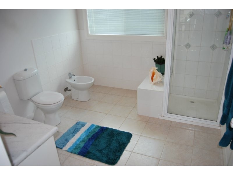 2 Coney Hurst Cres, Mornington VIC 3931