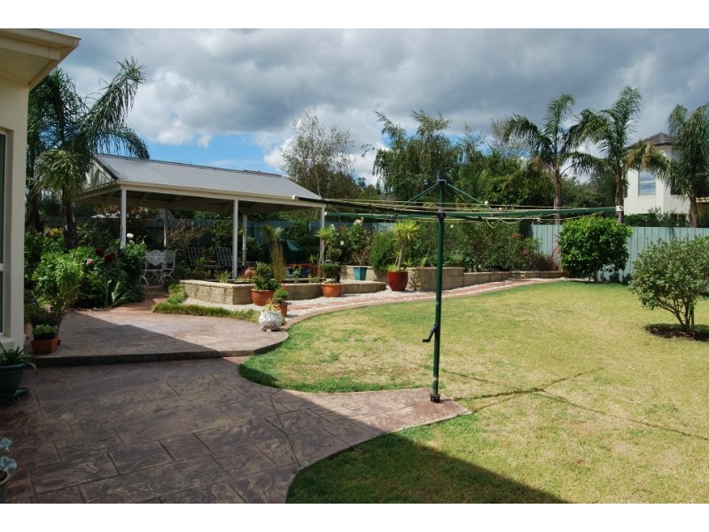 2 Coney Hurst Cres, Mornington VIC 3931