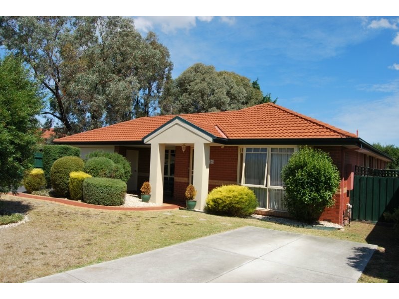 30 Parkside Cres, Mornington VIC 3931