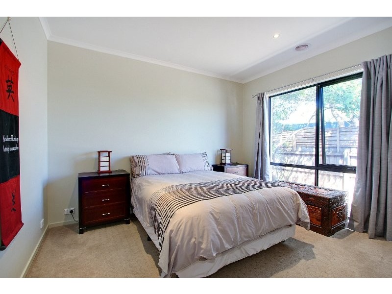 2/21 Kooyonga Gve, Mornington VIC 3931