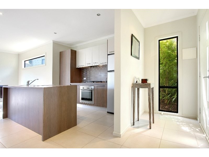 2/21 Kooyonga Gve, Mornington VIC 3931