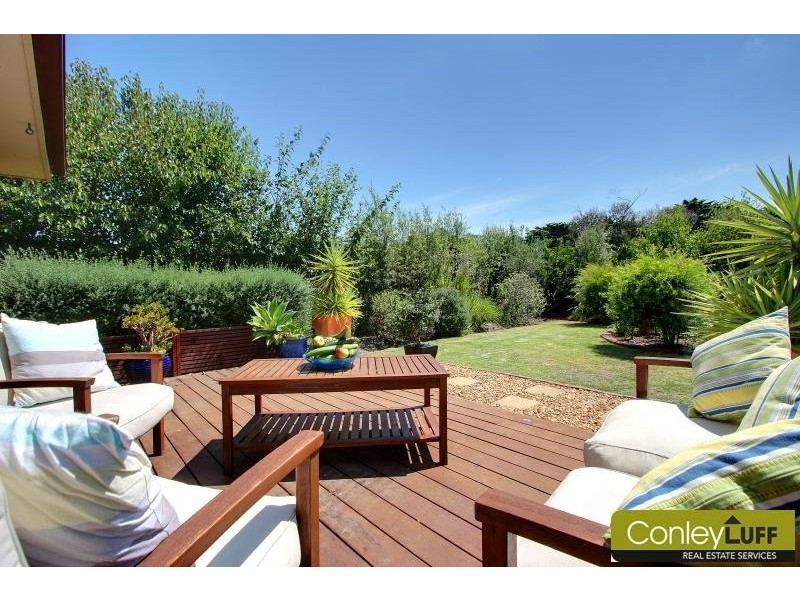 44 Ben Drive, Mornington VIC 3931