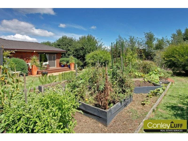 44 Ben Drive, Mornington VIC 3931