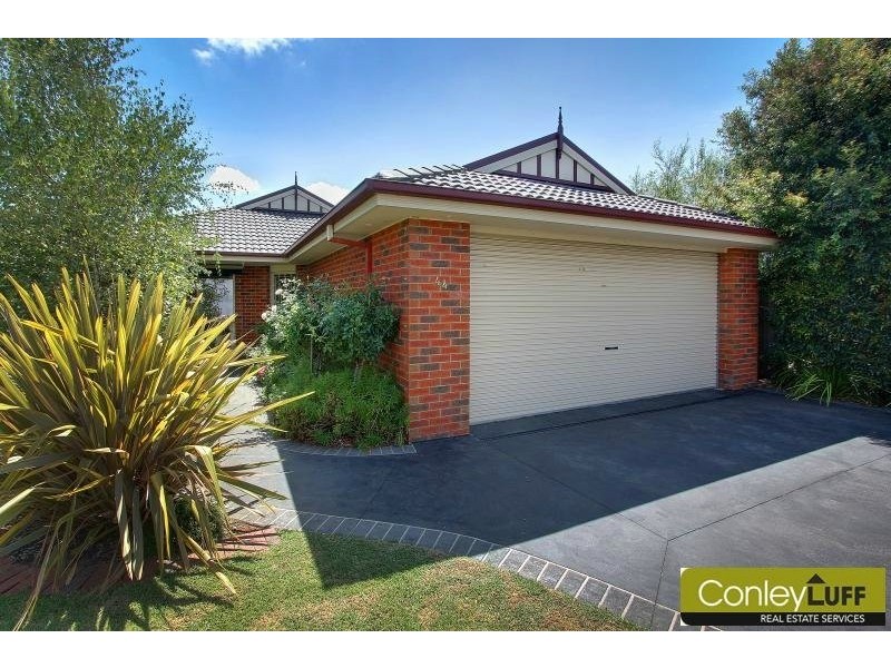 44 Ben Drive, Mornington VIC 3931