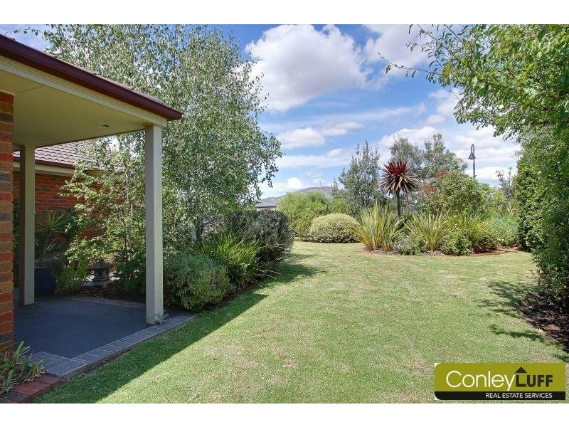 44 Ben Drive, Mornington VIC 3931