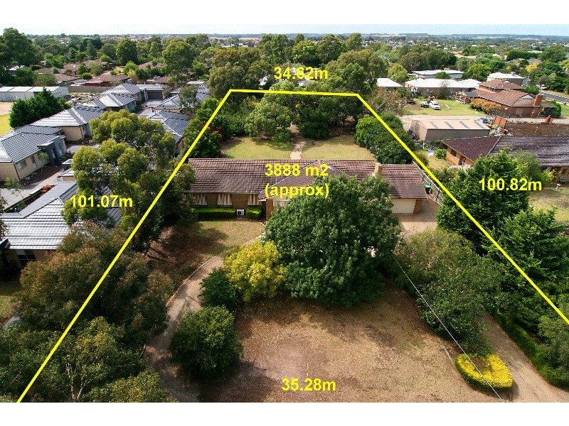 10 Maxwell Street, Mornington VIC 3931