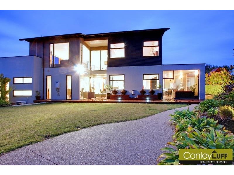 4 Lakeview Grove, Mornington VIC 3931