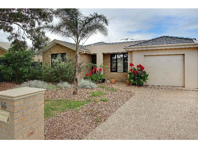 16 Williams Road, Dromana VIC 3936