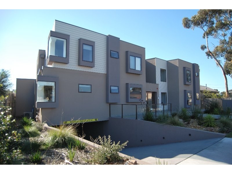3/47 Spray Street, Mornington VIC 3931