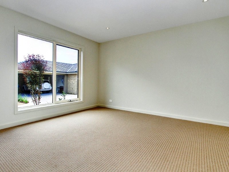 1/61 Green Island Avenue, Mount Martha VIC 3934