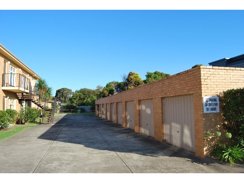 9/5 Barkly Street, Mornington VIC 3931