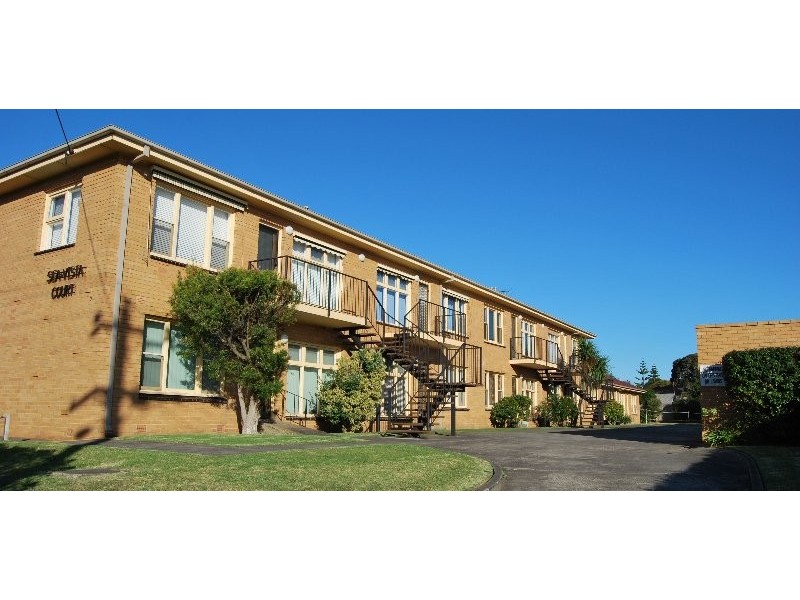 9/5 Barkly Street, Mornington VIC 3931