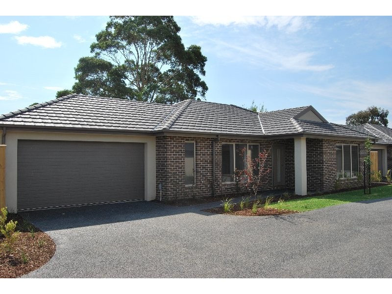 8/61 Green Island Avenue, Mornington VIC 3931