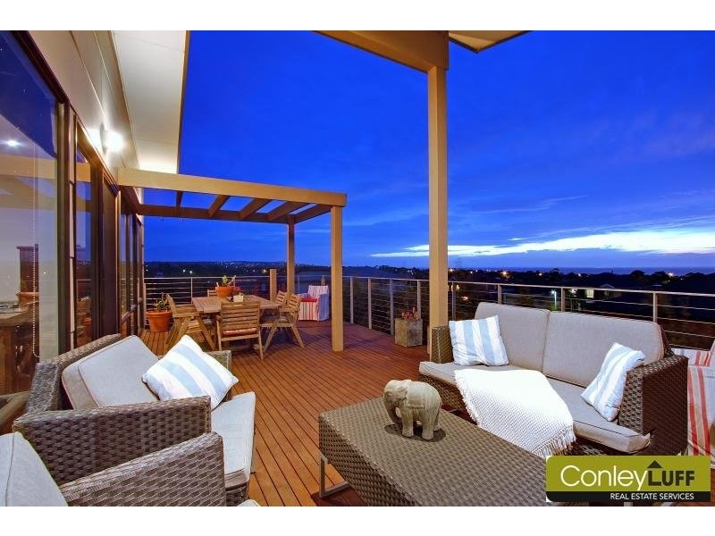 17 Glendenning Rise, Mornington VIC 3931