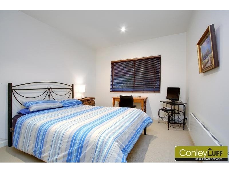 17 Glendenning Rise, Mornington VIC 3931