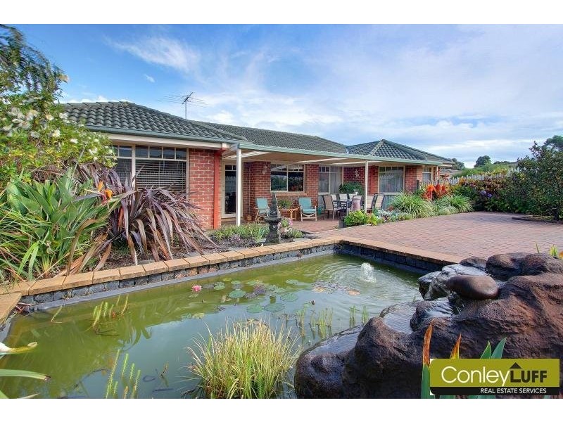 18 Waltham Drive, Mornington VIC 3931