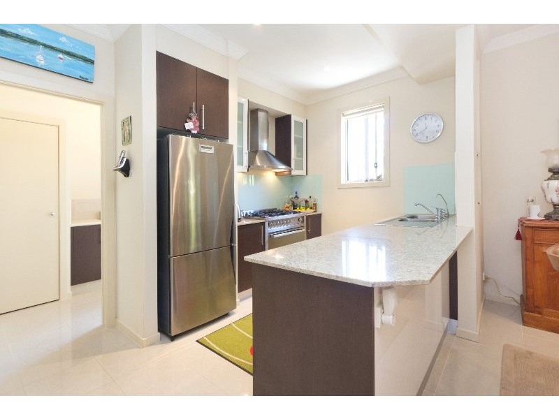 4/14-16 Lucerne Avenue, Mornington VIC 3931