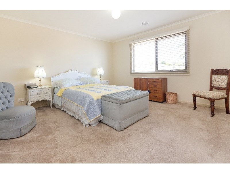 4/14-16 Lucerne Avenue, Mornington VIC 3931