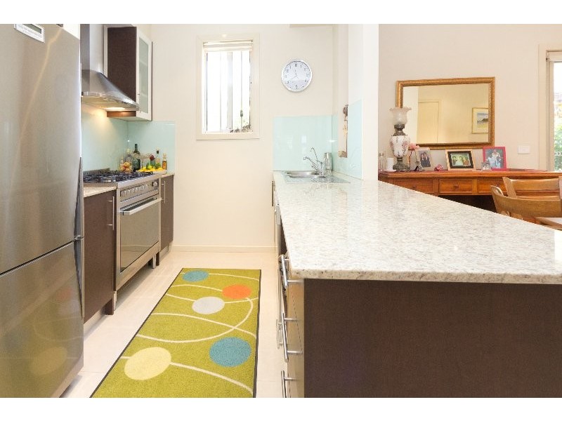 4/14-16 Lucerne Avenue, Mornington VIC 3931