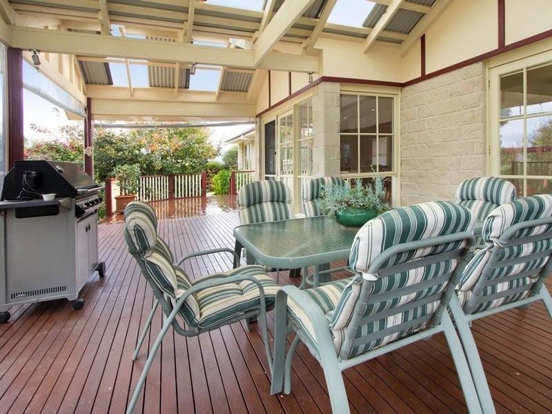 20 Kathleeen Cres, Mornington VIC 3931