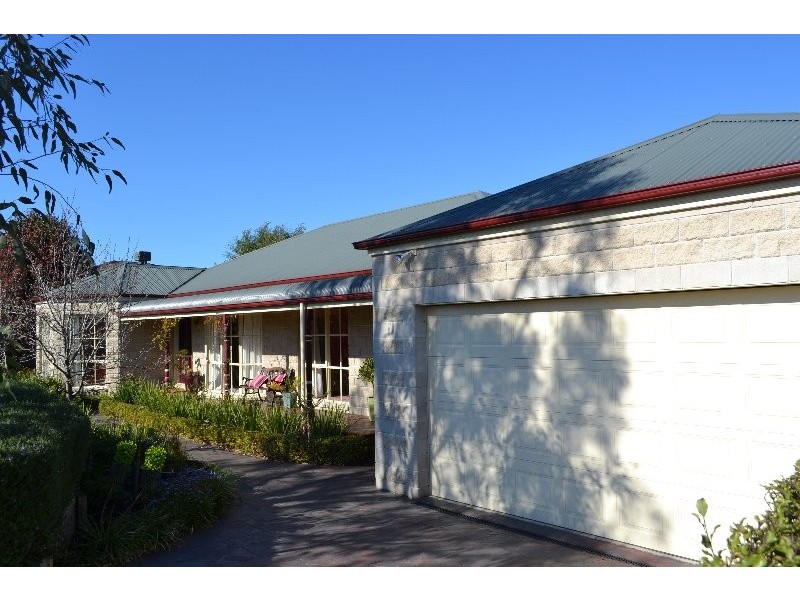 20 Kathleeen Cres, Mornington VIC 3931