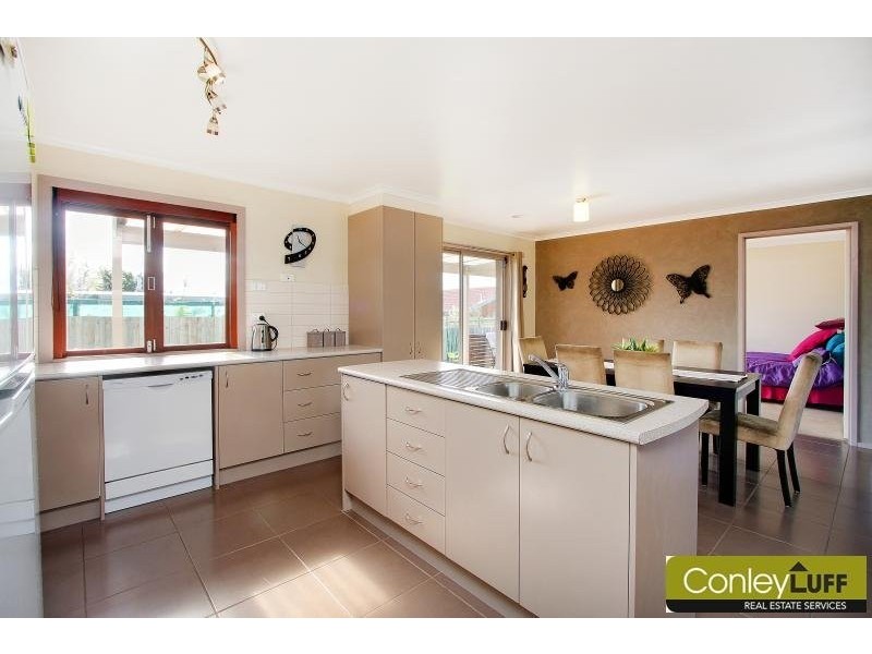 5 Kilpara Crt, Mornington VIC 3931