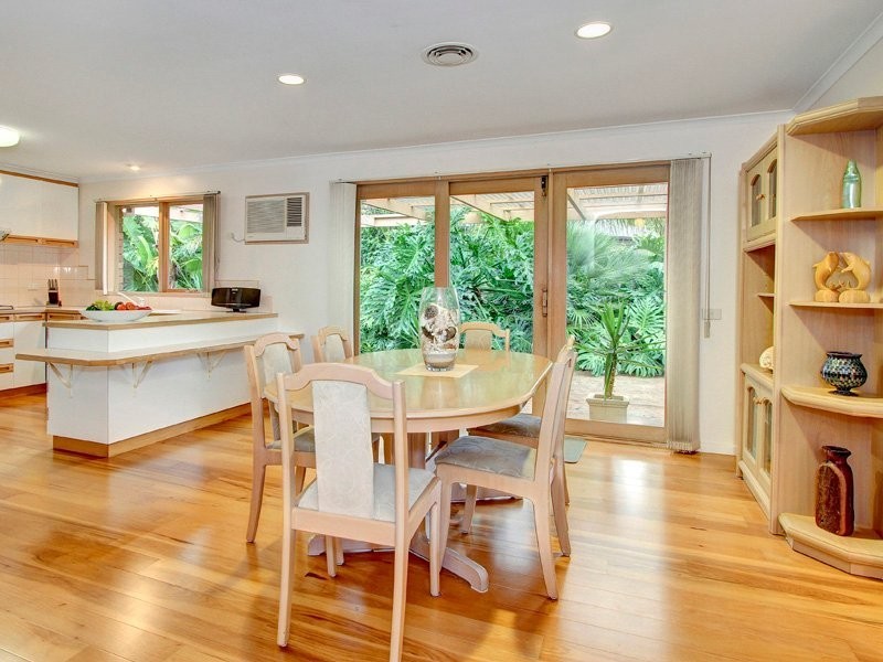 9 Correa Crt, Mount Martha VIC 3934