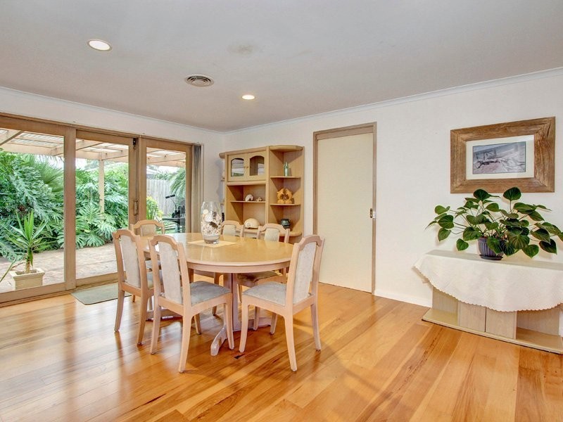 9 Correa Crt, Mount Martha VIC 3934