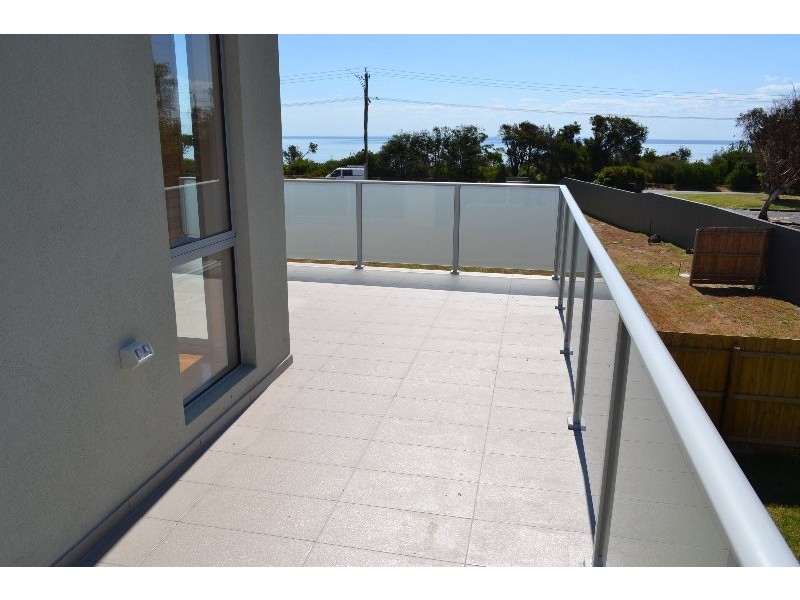 3 Bay Vista Close, Mount Martha VIC 3934