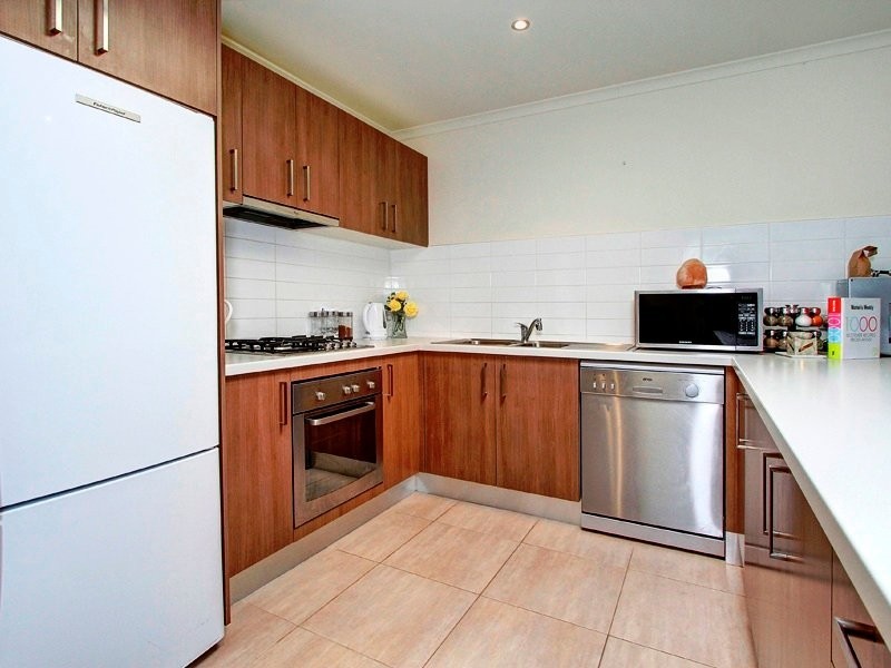 3/75 St Mitchell Crt, Mornington VIC 3931