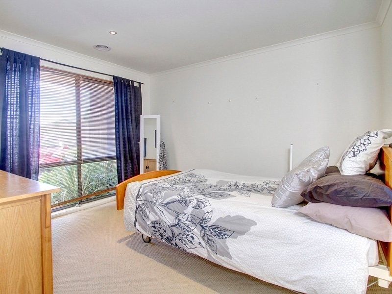 3/75 St Mitchell Crt, Mornington VIC 3931