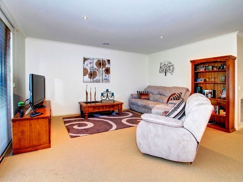 3/75 St Mitchell Crt, Mornington VIC 3931