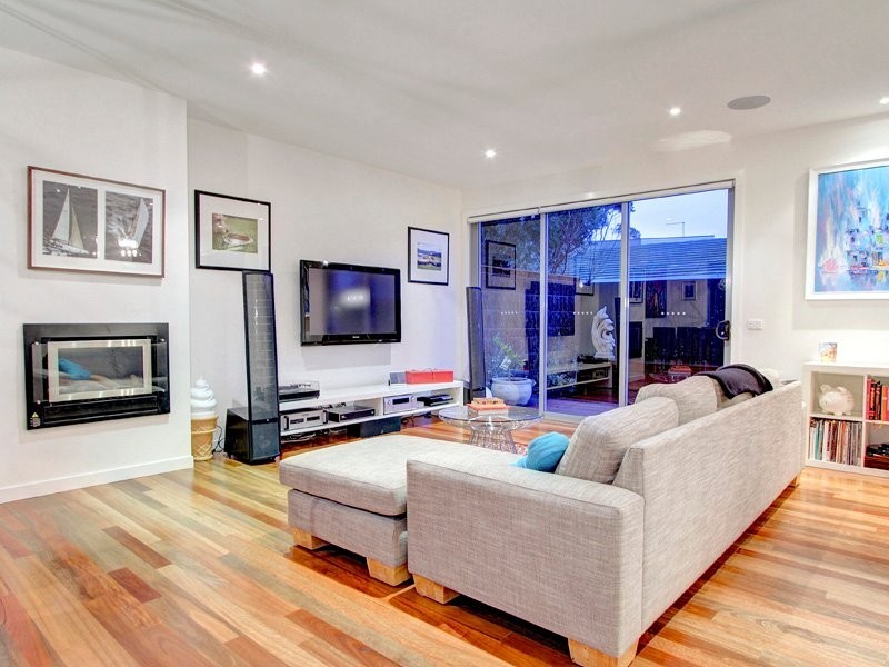 2/43 Spray Street, Mornington VIC 3931