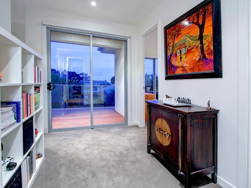 2/43 Spray Street, Mornington VIC 3931