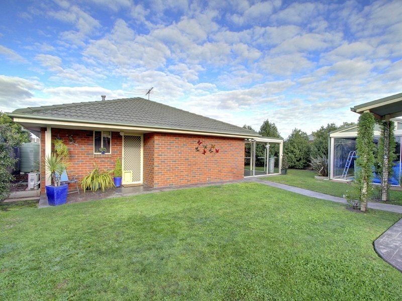25 Longwood Drive, Mornington VIC 3931